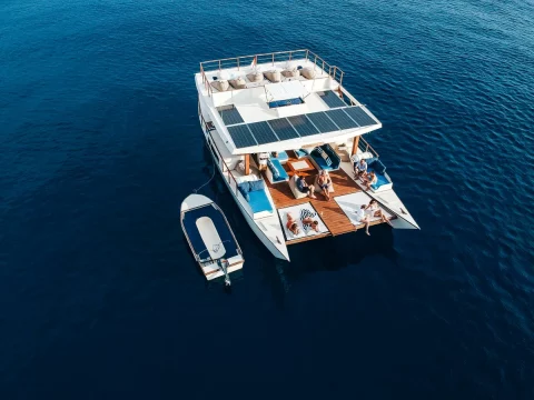 Utopia Utopia power catamaran